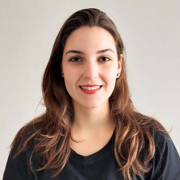 Mariana - Prof de biologia - Nova Floresta