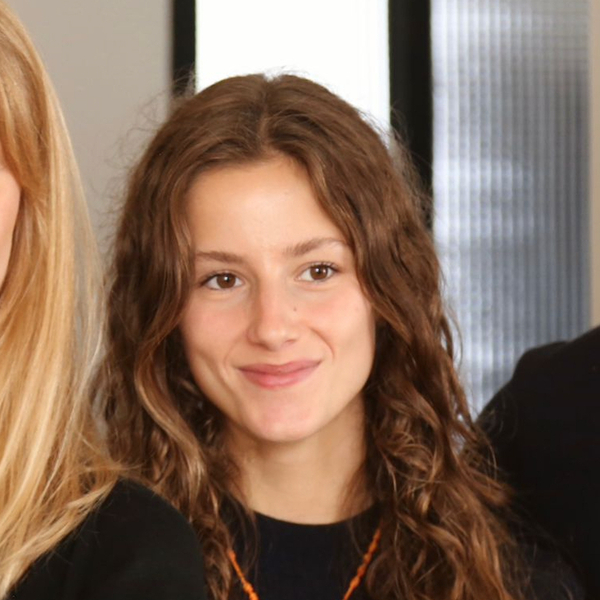 Zelie - Prof de physique - Mulhouse