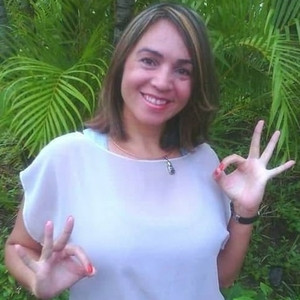 Niurka - profesor de inglés - Medellín
