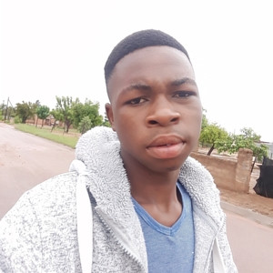 Thabiso - English tutor - Allemansdrift-D