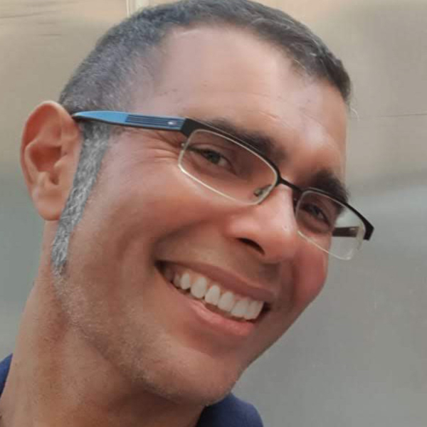 MIGUEL - Profesor de HTML - Vecindario