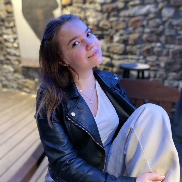 Clara - Prof de pharmacie - Huy