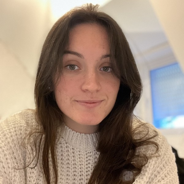 Agathe - Prof d'anglais - Romillé