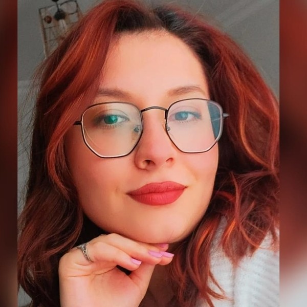 Ceren - Türkçe öğretmeni - 