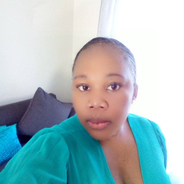 Enid - English tutor - Gqeberha