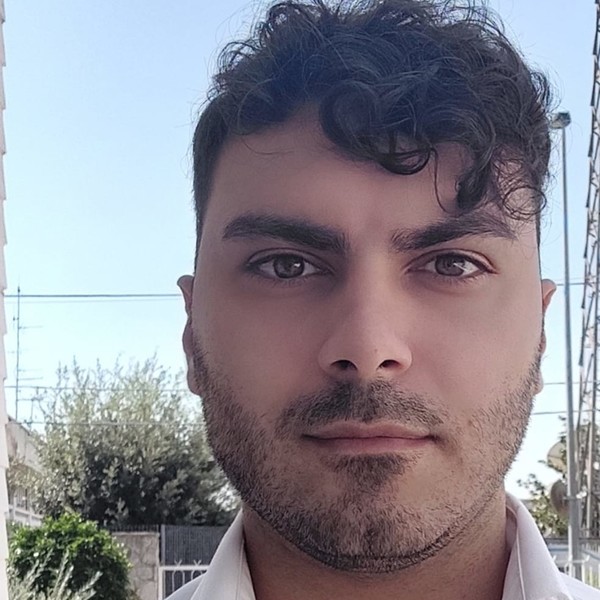 Giovanni - Insegnante di inglese - Bari