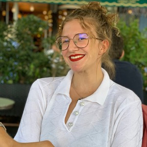 Alice - Prof de français - Paris