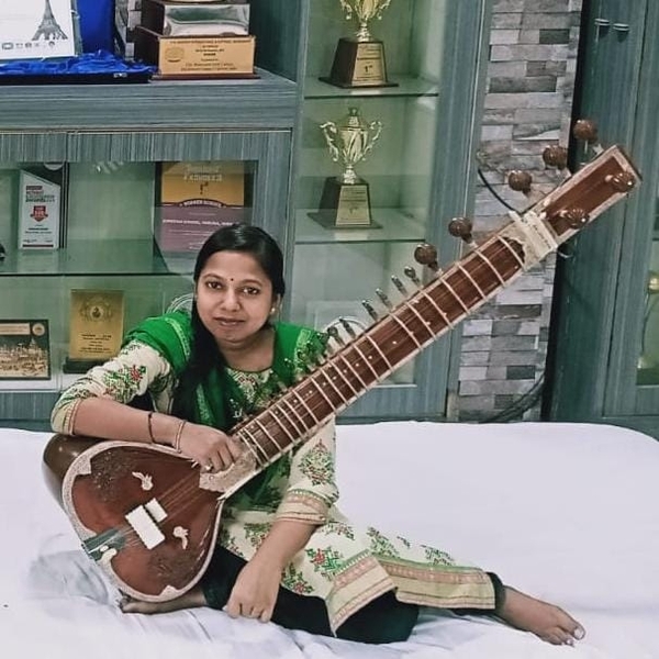 Suhashini Sitar teacher ₹500/h