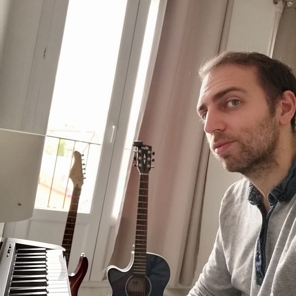 Julien - Prof de piano - Vincennes
