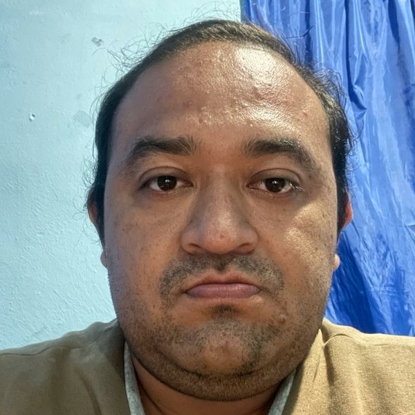Cesar Jonathan - profesor de biología - Progreso