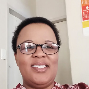Esther - English literature tutor - Pretoria