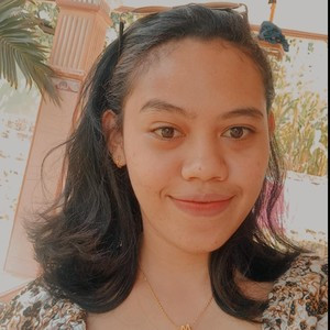 Lidya - Guru keuangan - 