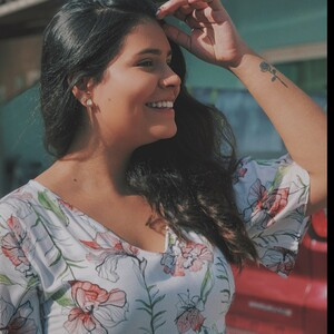 Ana Laura - Prof de explicações - 