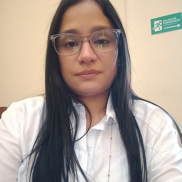 María - prof de Inglés - Urrao