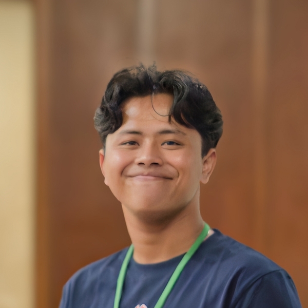 Adham Bima - Guru bahasa inggris - Samarinda