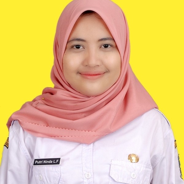 Putri - Guru pengetahuan umum - Kecamatan Tuban