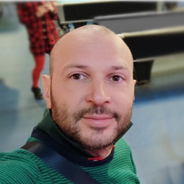 Paolo - Insegnante di informatica - Bologna