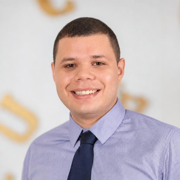 FELIPE - Professor de química - São Paulo