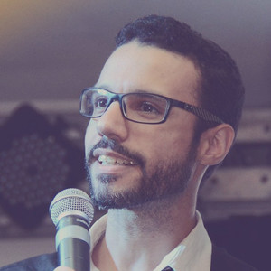 Bruno - Prof de marketing - Cubatão