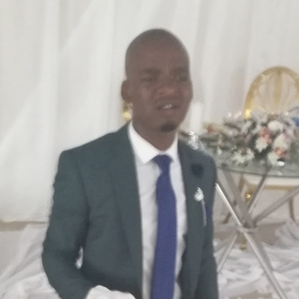 Mthobisi - Physics tutor - Durban