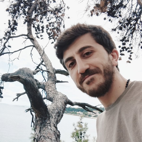 Mehmet - Dilbilgisi öğretmeni - 