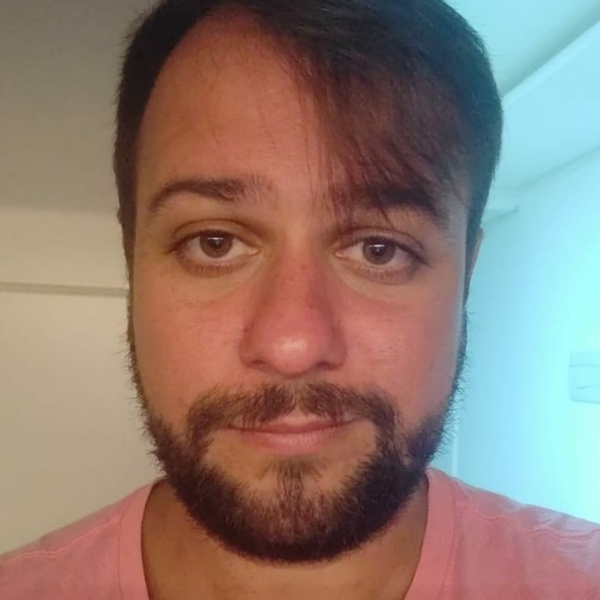 Pedro - Professor de inglês - Ilha Solteira