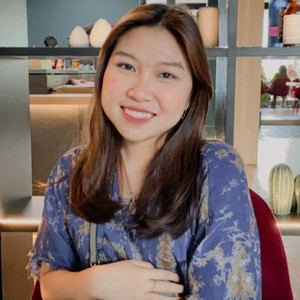 Jennyfer - Guru ekonomi - Tangerang