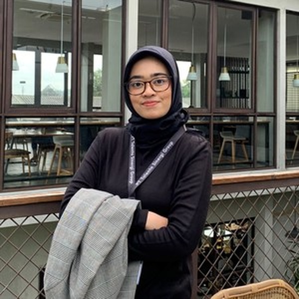 Tiara - Guru bahasa inggris - Yogyakarta
