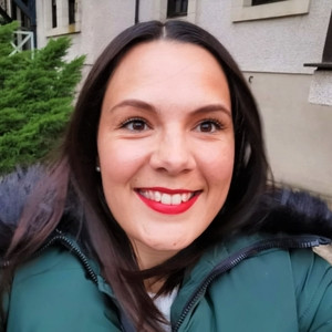 Helena - Professor de gramática - Braga
