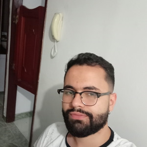 Victor - profesor de biología molecular - Medellín
