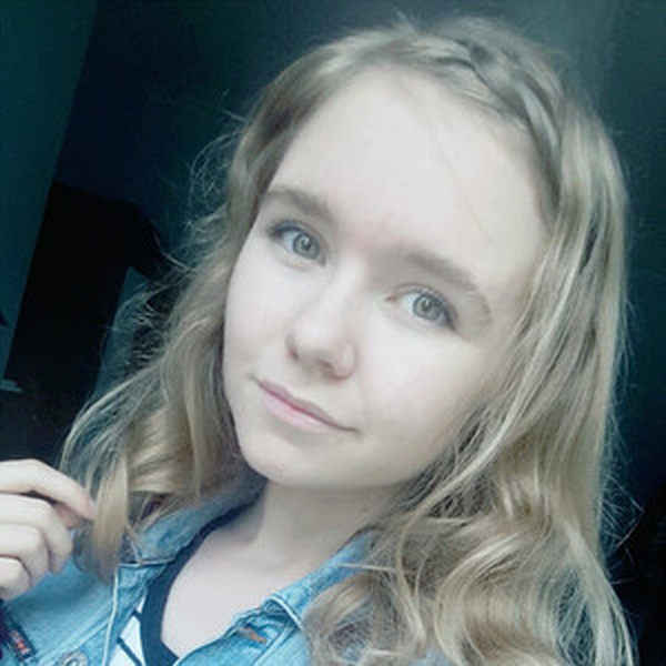 Alexandra - Physics tutor - London
