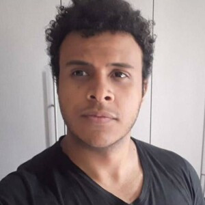 Danilo - Prof de viola - 