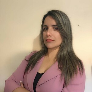 Luana - Professor de português para estrangeiros - 
