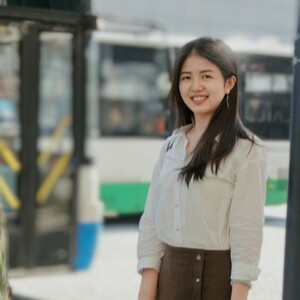 Lun - Chinese teacher - 