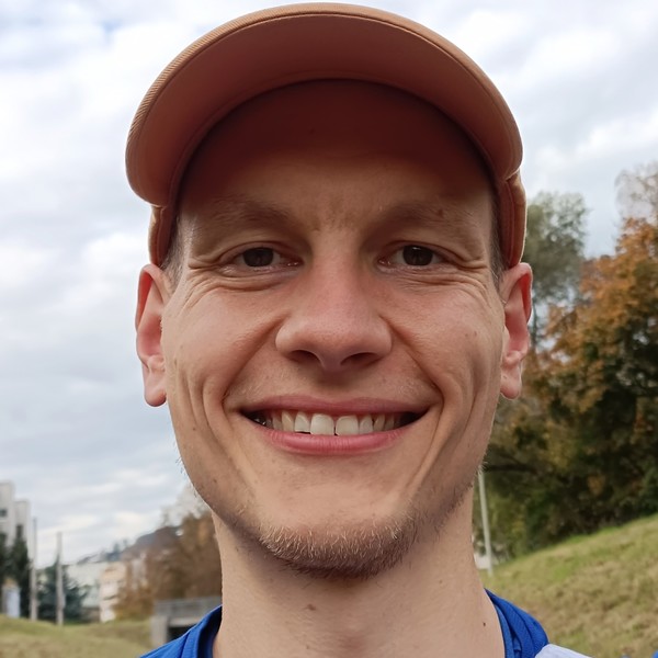 Florian - Lehrkraft für Schwimmen - Sankt Valentin