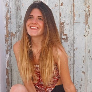 Valeria - Profe de álgebra - Burriana