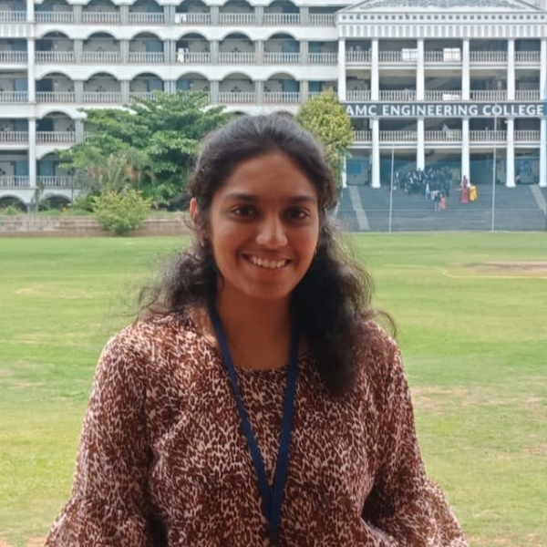 Shriya - Math tutor - Bengaluru