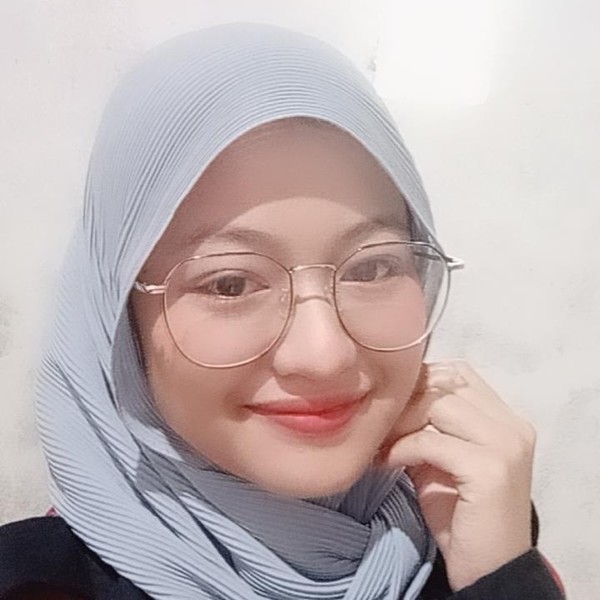 MUTIA - Guru matematika - Palembang