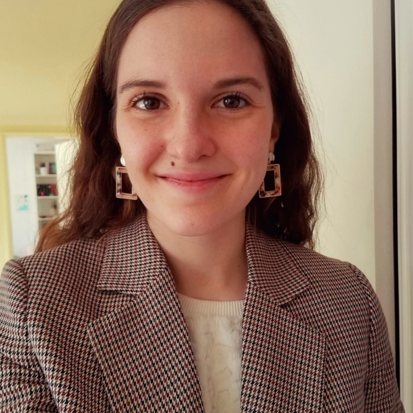 Amélie - Prof de français - Montreuil