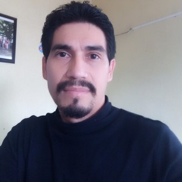 Douglas Enrique - Profe de programación - Santa Ana