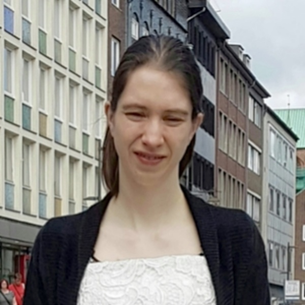 Anja - Lehrkraft für Naturwissenschaften-Abitur - Fürth