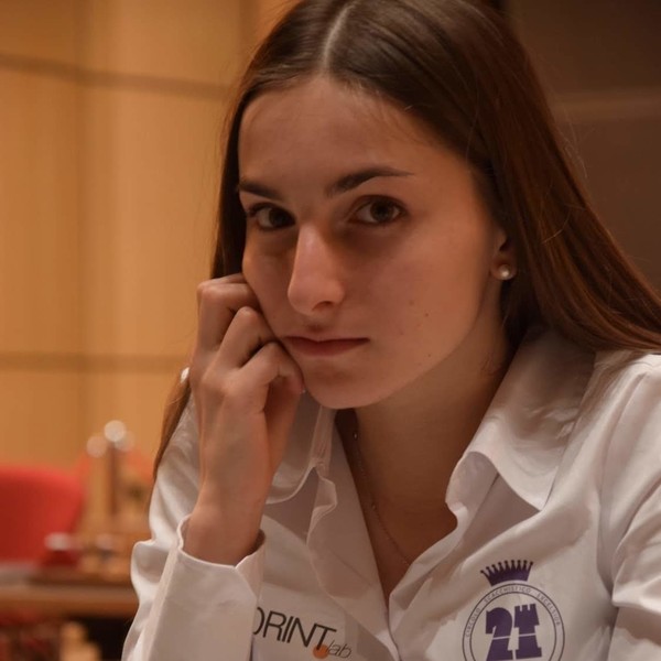 Maria - Prof di scacchi - Milano