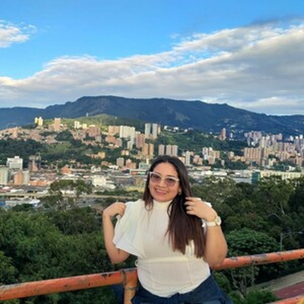Leidy - Profe de ciencias sociales - Austin