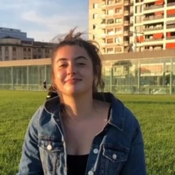 Ainhoa - Profesor de matemática - Pamplona