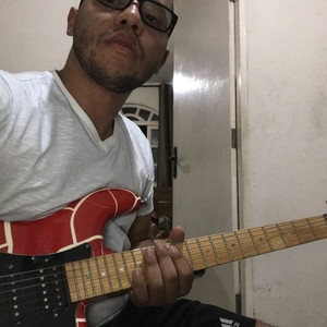Maike - Guitar tutor - 
