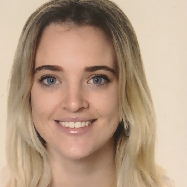 Andrea - prof de Inglés - 