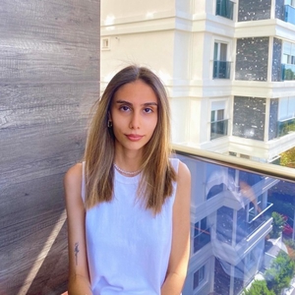 Elif - IELTS öğretmeni - İstanbul