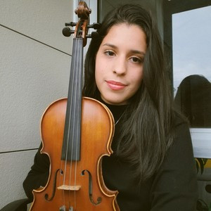 Gabriela - profesor de piano jazz - Vigo