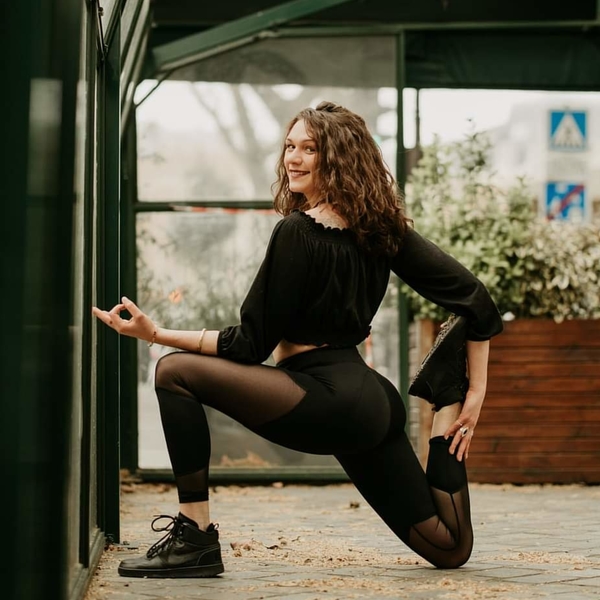 Lucie - Yourdeepvibes - Prof de yoga - Montreuil