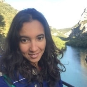 Nassima - Prof de physique - chimie - Paris